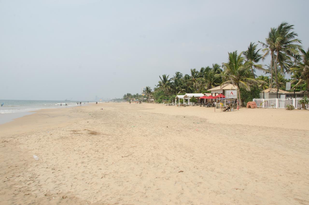 Colombo Lavinia Beach Hostel Dehiwala-Mount Lavinia Eksteriør bilde