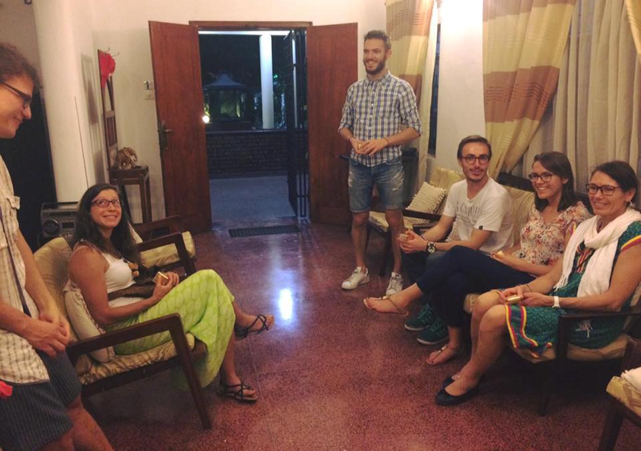 Colombo Lavinia Beach Hostel Dehiwala-Mount Lavinia Eksteriør bilde