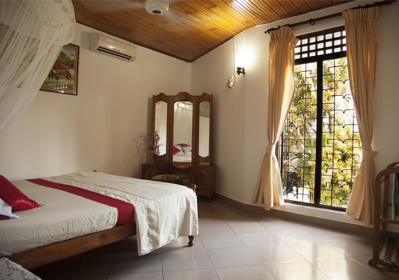 Colombo Lavinia Beach Hostel Dehiwala-Mount Lavinia Eksteriør bilde