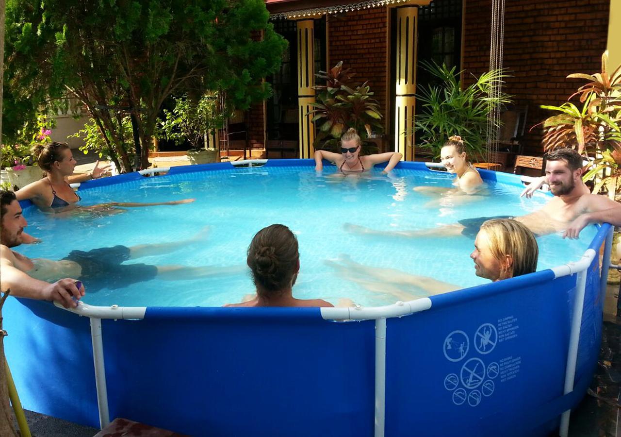 Colombo Lavinia Beach Hostel Dehiwala-Mount Lavinia Eksteriør bilde
