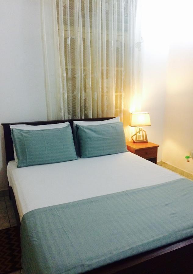 Colombo Lavinia Beach Hostel Dehiwala-Mount Lavinia Eksteriør bilde